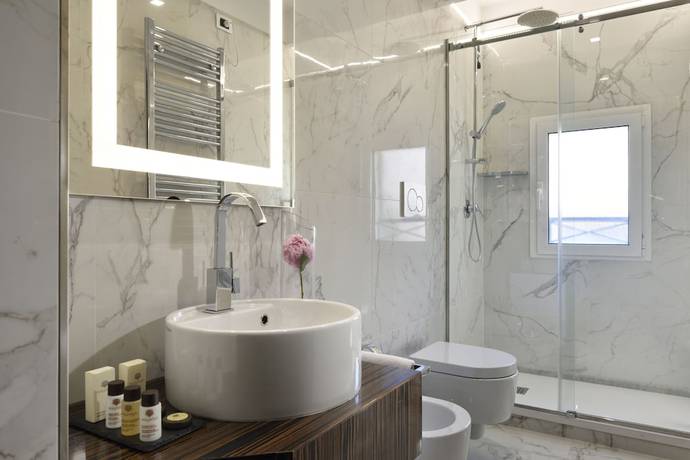 Imagen de la habitación del Hotel Le Boutique. Foto 8