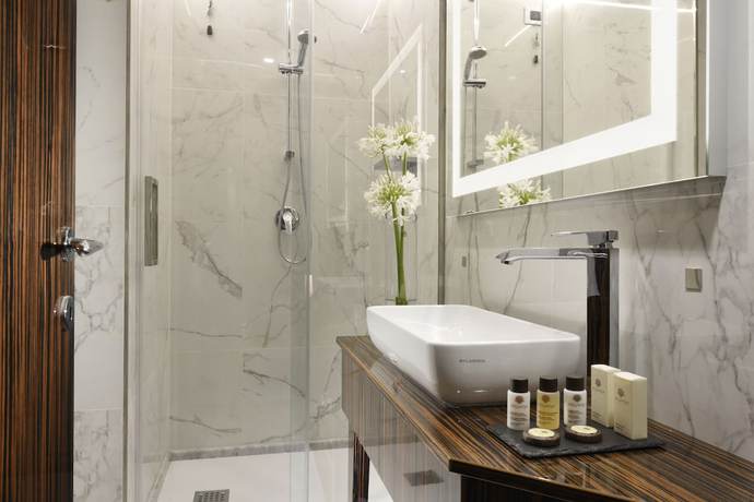 Imagen de la habitación del Hotel Le Boutique. Foto 15