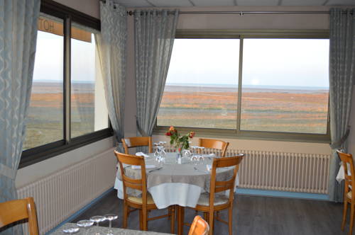 Imagen del bar/restaurante del Hotel Le Bretagne. Foto 2