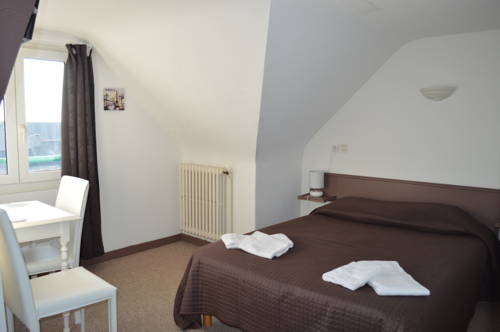 Imagen de la habitación del Hotel Le Bretagne. Foto 6