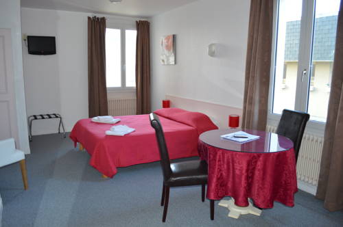 Imagen de la habitación del Hotel Le Bretagne. Foto 8