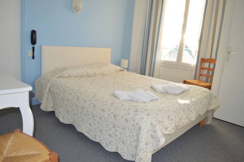 Imagen de la habitación del Hotel Le Bretagne. Foto 16