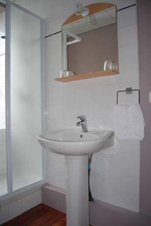 Imagen de la habitación del Hotel Le Bretagne - H&ocirc;tel Spa & Sauna. Foto 16
