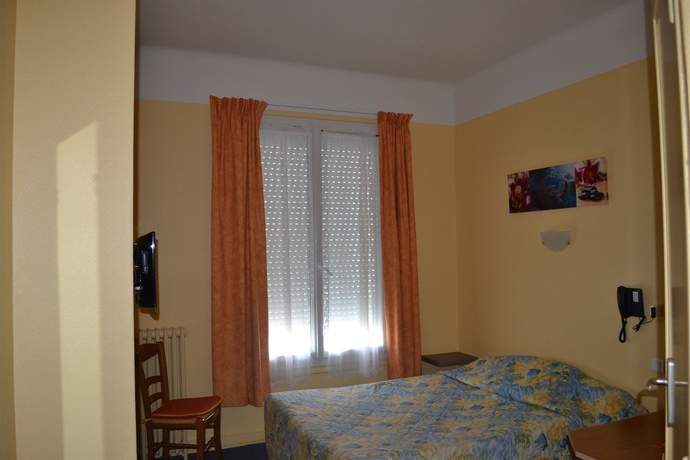 Imagen de la habitación del Hotel Le Bretagne, Saint Nazaire. Foto 8