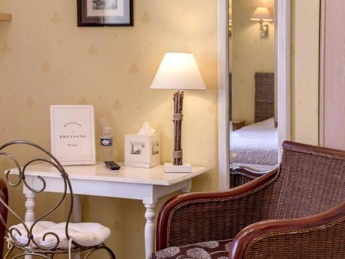 Imagen general del Hotel Le Bretagne, Sille-le-Guillaume. Foto 2