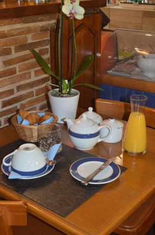 Imagen general del Hotel Le Bretagne, Sille-le-Guillaume. Foto 7