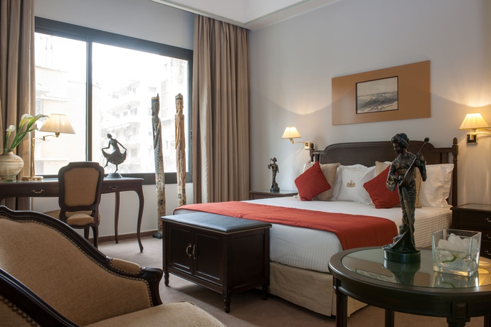 Imagen de la habitación del Hotel Le Bristol. Foto 6