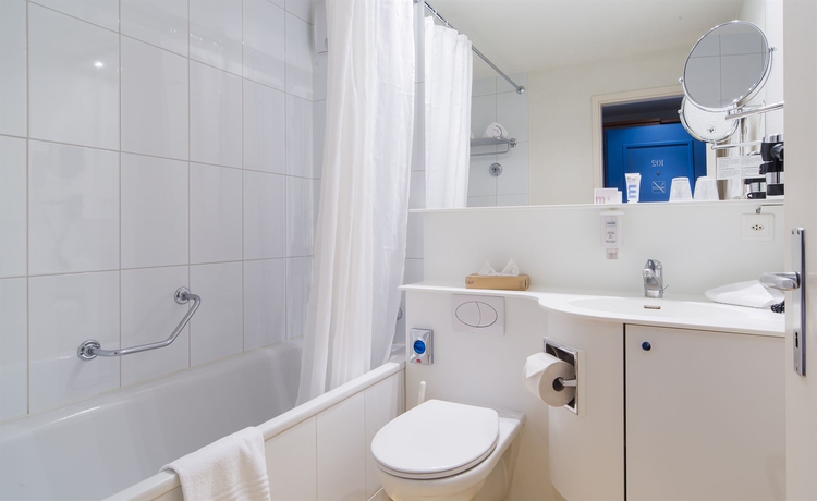 Imagen de la habitación del Hotel Le Bristol Leukerbad. Foto 4