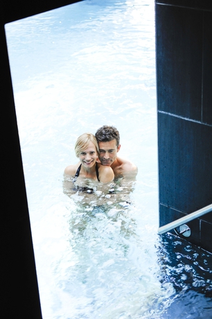 Imagen de la piscina del Hotel Le Bristol Leukerbad. Foto 15