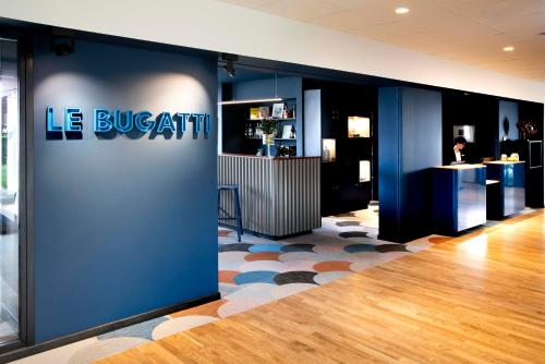 Imagen general del Hotel Le Bugatti. Foto 2