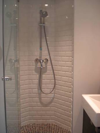 Imagen de la habitación del Hotel Le Cadoudal. Foto 8