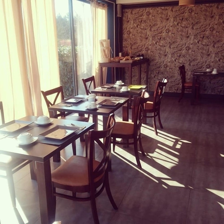 Imagen del bar/restaurante del Hotel Le Cadusia. Foto 4