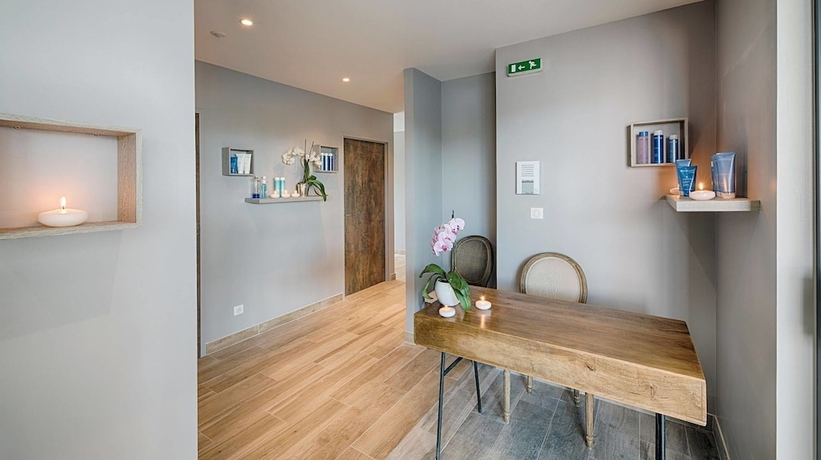 Imagen de los interiores del Hotel Le Cadusia. Foto 17