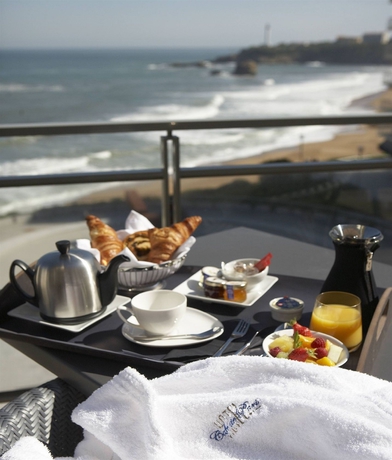 Imagen del bar/restaurante del Hotel Le Café De Paris. Foto 3