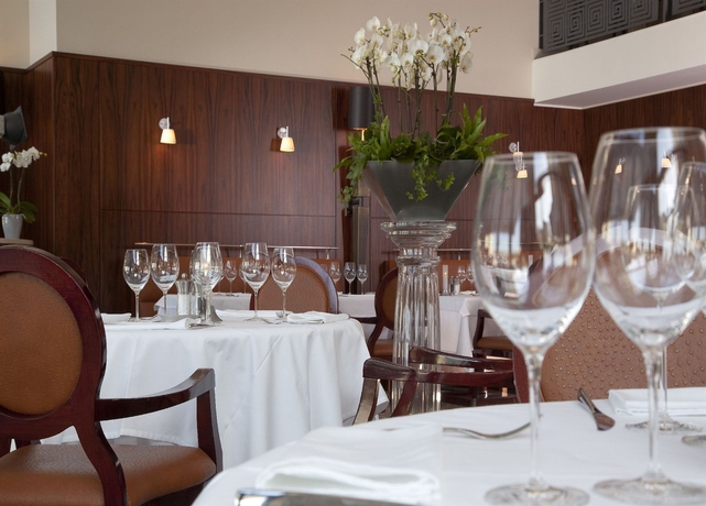 Imagen del bar/restaurante del Hotel Le Café De Paris. Foto 4