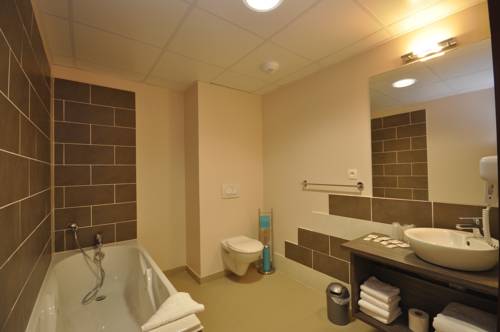 Imagen de la habitación del Hotel Le Ca&iuml;man. Foto 7