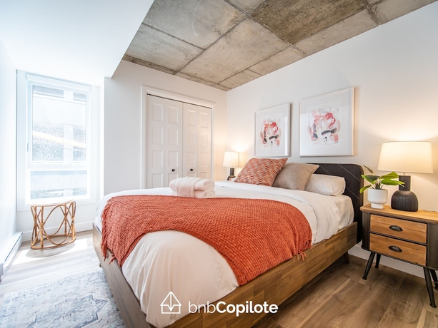 Imagen de la habitación del Hotel Le Ca&iuml;man, Quebec City. Foto 16