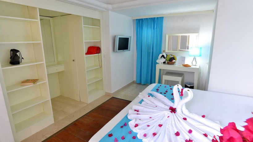 Imagen de la habitación del Hotel Le Cale D'otranto Beach Resort. Foto 4