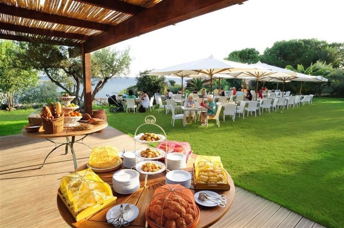 Imagen del bar/restaurante del Hotel Le Calette Garden and Bay. Foto 3