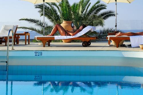 Imagen de la piscina del Hotel Le Calette N.5. Foto 5