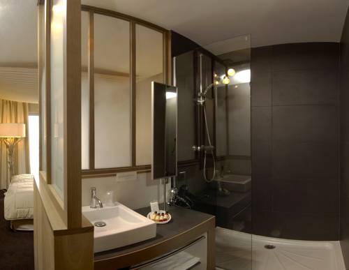 Imagen de la habitación del Hotel Le Calluna. Foto 10
