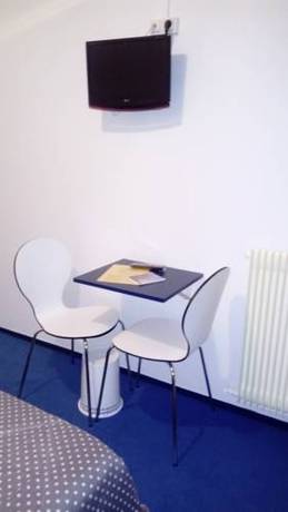 Imagen de la habitación del Hotel Le Calypso. Foto 5