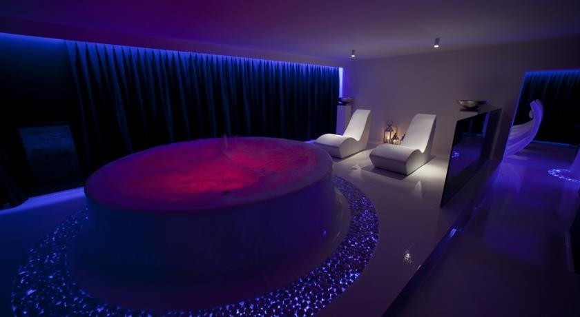 Imagen de la habitación del Hotel Le Camp Suite and Spa. Foto 4