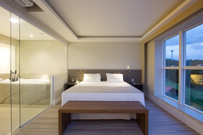 Imagen de la habitación del Hotel Le Canard Joinville. Foto 3