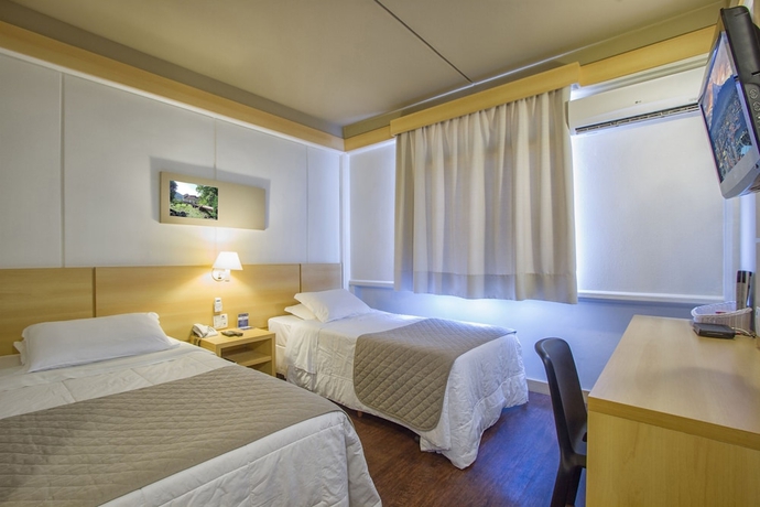 Imagen de la habitación del Hotel Le Canard Joinville. Foto 7