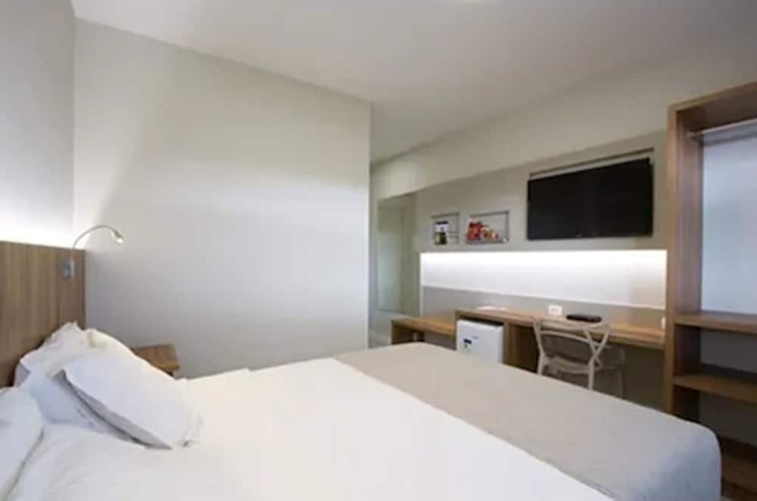 Imagen de la habitación del Hotel Le Canard Joinville. Foto 8