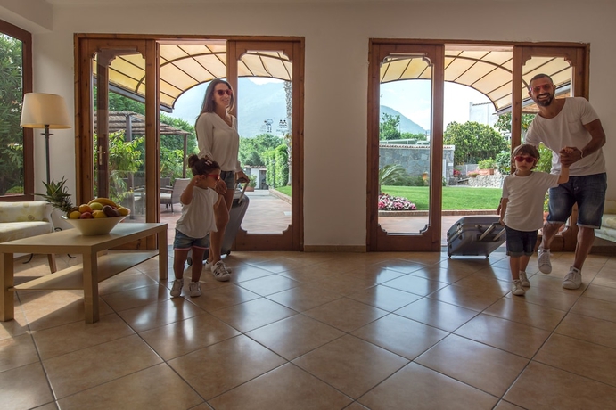 Imagen de los interiores del Hotel Le Canne Family Resort & Spa. Foto 17