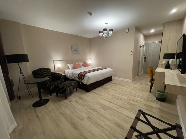 Imagen de la habitación del Hotel Le Cannes. Foto 10