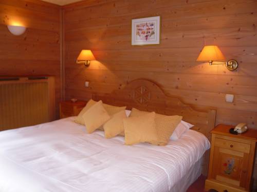 Imagen de la habitación del Hotel Le Caprice Des Neiges. Foto 2