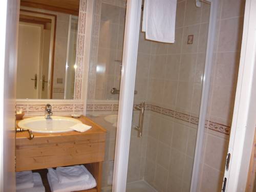 Imagen de la habitación del Hotel Le Caprice Des Neiges. Foto 9