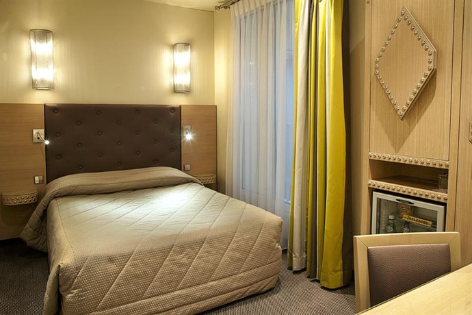 Imagen general del Hotel Le Cardinal. Foto 10