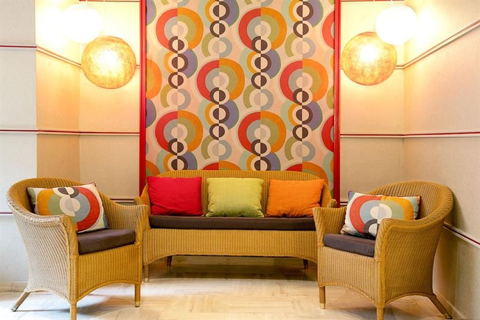 Imagen general del Hotel Le Cardinal. Foto 14