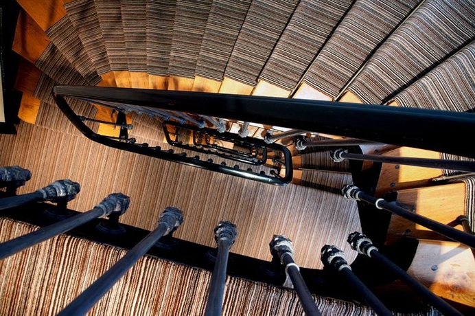 Imagen general del Hotel Le Cardinal. Foto 16