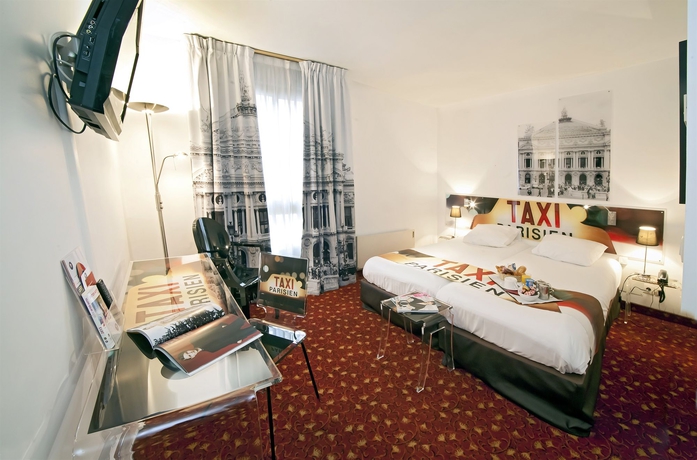 Imagen de la habitación del Hotel Le Cardinal Rueil Centre. Foto 5