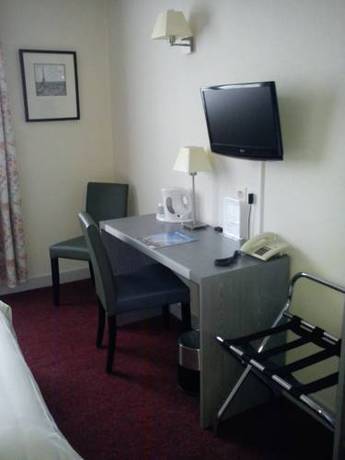 Imagen de la habitación del Hotel Le Carmin, Le Havre. Foto 16