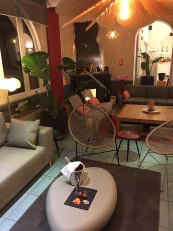 Imagen de los interiores del Hotel Le Castel Fleuri, Saint-Jean-en-Royans. Foto 19