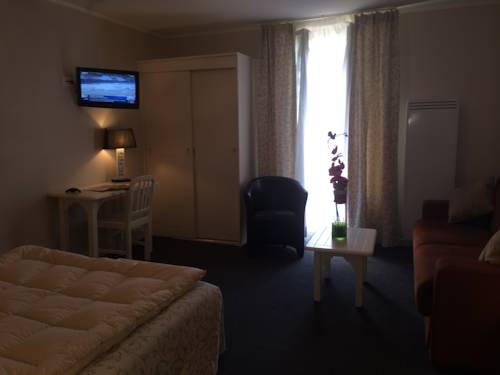 Imagen general del Hotel Le Castel Louis Vichy. Foto 3