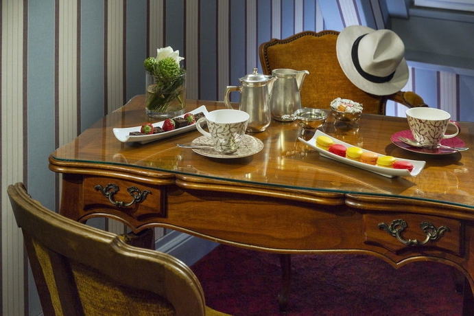 Imagen de la habitación del Hotel Le Castel Marie Louise. Foto 7