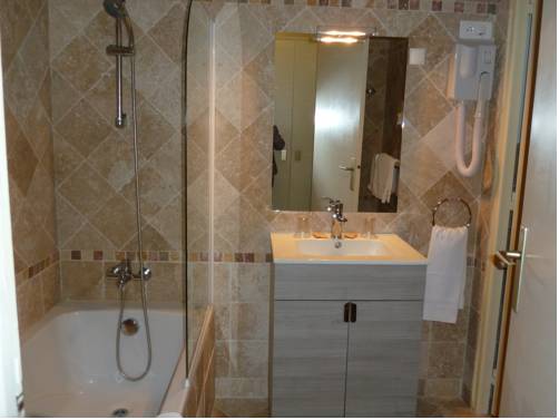 Imagen de la habitación del Hotel Le Castelet Des Alpilles. Foto 3