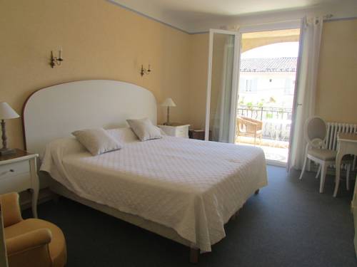Imagen de la habitación del Hotel Le Castelet Des Alpilles. Foto 5
