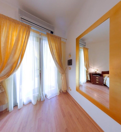Imagen de la habitación del Hotel Le Cave. Foto 5