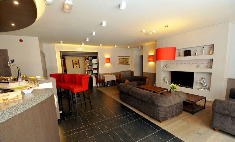 Imagen de los interiores del Hotel Le Central - Restaurant. Foto 17