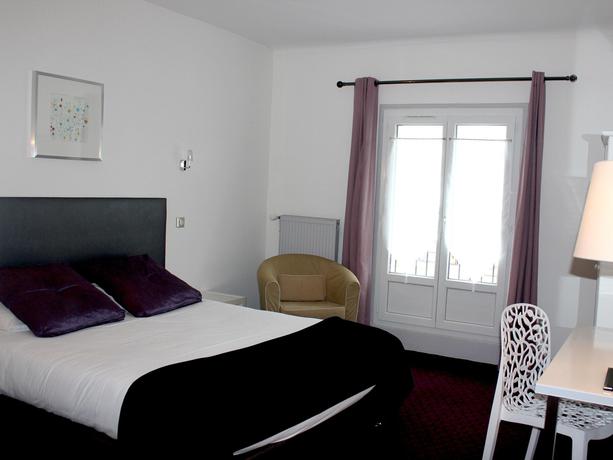 Imagen de la habitación del Hotel Le Cerf. Foto 4