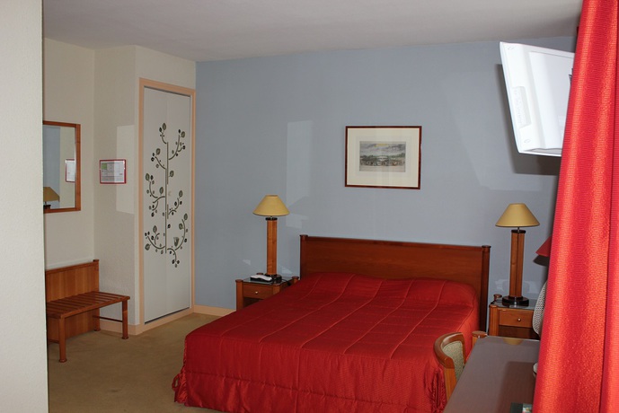 Imagen de la habitación del Hotel Le Cerf. Foto 5