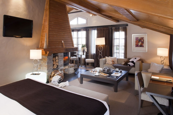 Imagen de la habitación del Hotel Le Chabichou. Foto 7