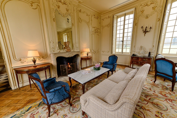 Imagen de los interiores del Hotel Le Ch&acirc;teau D'audrieu. Foto 16